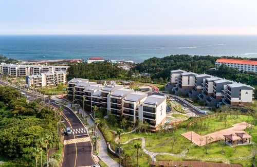 Jungmun Condo | Seaside Arden