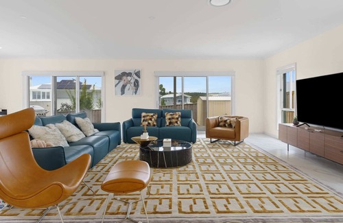 Catherine Hill Bay House | Seaside Bliss with Ocean Views