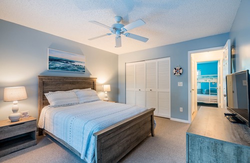 Sebastian Highlands House | Seaside Escape-8 min to the beach, home for the whole family!
