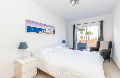 Puerto de Guimar Apartment | Seaside Escape, Pool & Terrace in Puertito Güímar