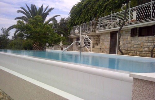 Hvar House | Seaside family friendly house with a swimming pool Cove Pribinja, Hvar (K-15324)