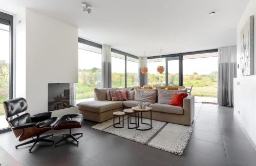 Kamperland House | Seaside Getaway with a Beautiful Garden, cleaning included