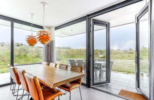 Kamperland House | Seaside Getaway with a Beautiful Garden, cleaning included