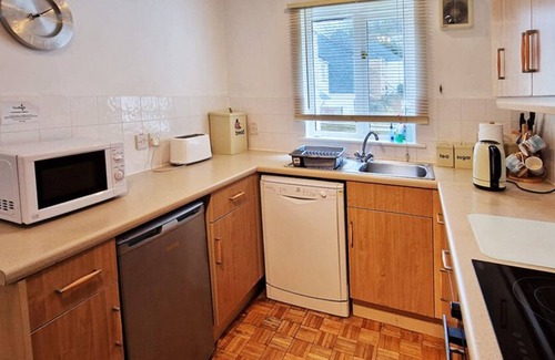 Falmouth House | Seaside Holiday Cottage outskirts of Falmouth , many facilities , desirable!