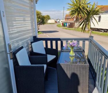 Selsey House | Seaside Holiday Home Inside a Resort