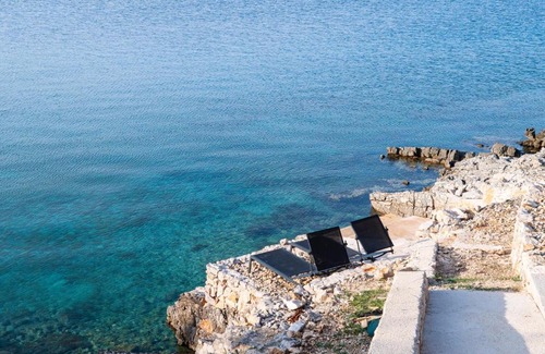 Mali Losinj House | Seaside holiday house Cove Zatanki, Losinj - 21420