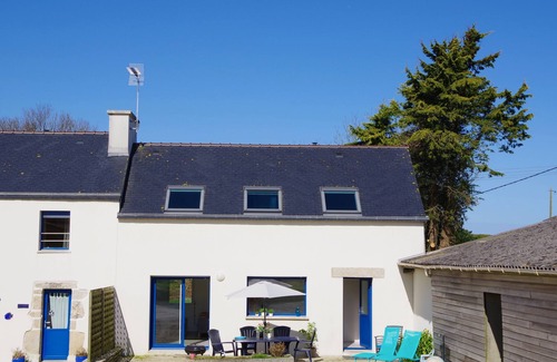 Plouguerneau House | Seaside in Pays des Abers, 2-bedroom, rated * Large leisure room.