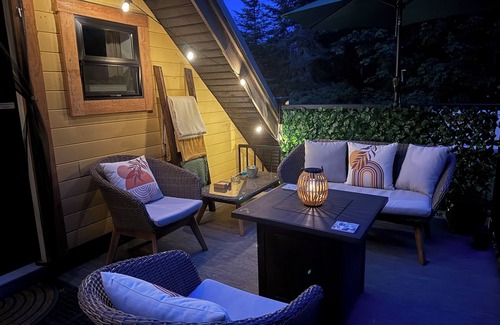 Sooke Cottage | Seaside Perch - a Cozy Cottage near the beach.