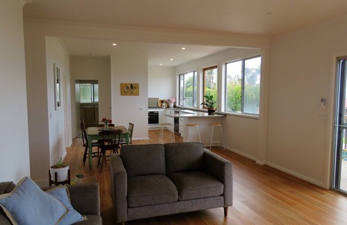 Tathra House | SEASIDE SPRAY