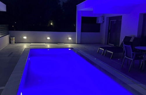 Spanokhorion Apartment | Seaside Suite 4 -Modern & Comfort