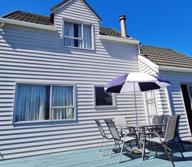 Tahunanui House | Seaside Tahuna