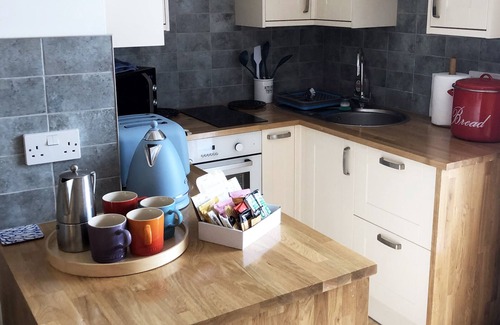 Swanage Apartment | Seaside two bedroom flat with parking opposite path onto beach