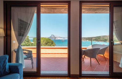 Tiriddo Villa | Seaside Villa and Private Beach