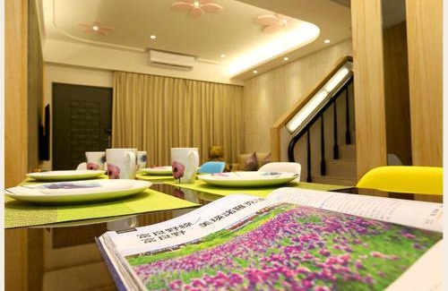 Wujie House | Season Inn