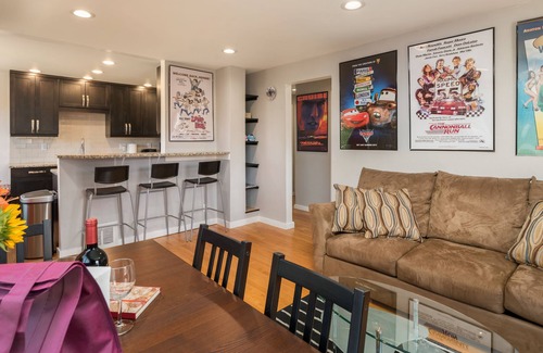 Madrona House | Seattle Vacation Home: The Autobahn