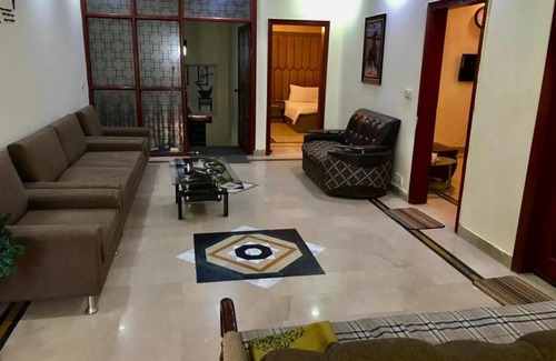 Clifton Hotel | Seaview cottage