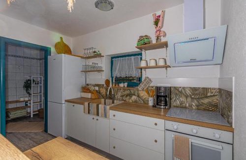 Jadranovo Villa | Seaview home with bubble bath