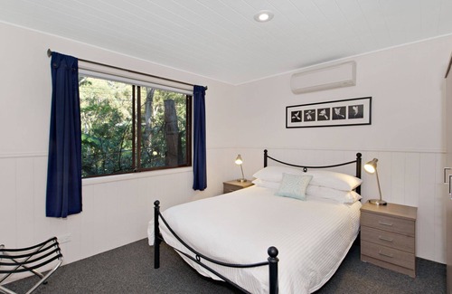 Macmasters Beach Cottage | Seaview Lodge - Cottage