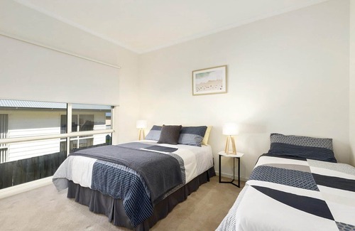 Apollo Bay House | Seaview on Seaview - Exceptional & Spacious With Sensational Views