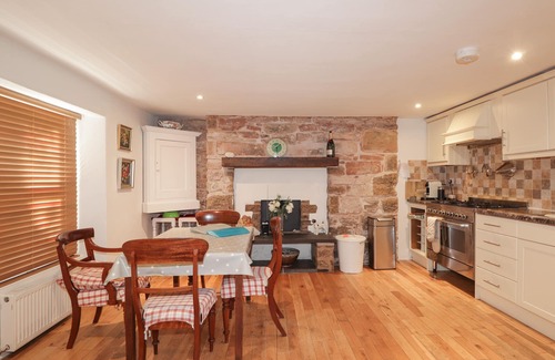 Nairn Cottage | SEAVIEW, pet friendly, country holiday cottage in Nairn