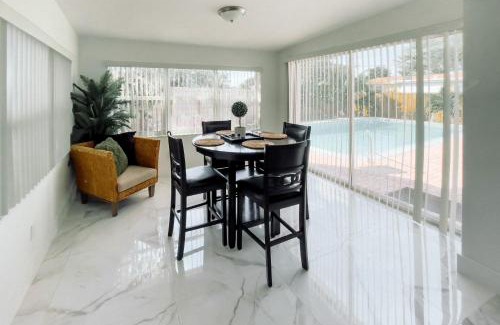 Pompano Beach House | Seaview Suite