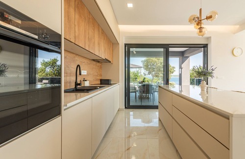 Maslenica Villa | Seaview Villa A`More with heated pool