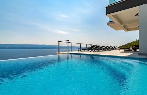 Ruskamen Villa | Seaview Villa Marila with a private pool with hydromassage, 3 en suite bedrooms, 1km from beach