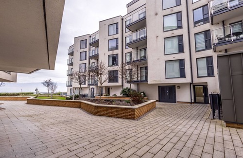 Bournemouth City Centre Apartment | Seaview West Coast