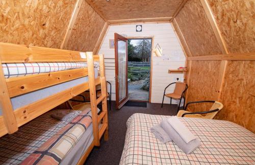 Fridaythorpe Apartment | Seaways glamping, Redwood