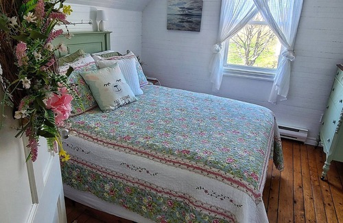 Kempt Head Bed & Breakfast | Seaweed and Sod Farm Bed & Breakfast