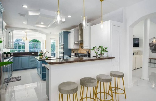 Palm City House | Secluded 5000 SF Mansion Waterfront|Game Room|Pool