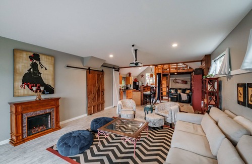 Waldport Cabin | Secluded Bayfront, Spa, Grill, She Shed