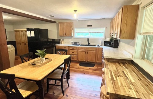 Huntingdon Cabin | Secluded cabin, with river access