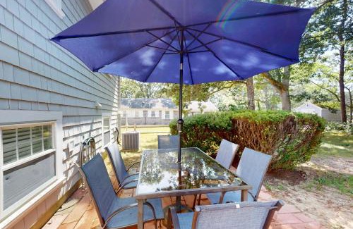 West Yarmouth House | Secluded Cape Ranch
