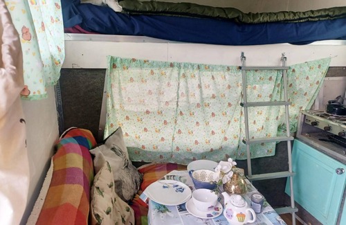 Welcombe Cabin | Secluded converted horsebox Retreat in Welcombe