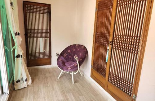Jangsu House | Secluded Country House between Jirisan Mt and Deogyusan Mt