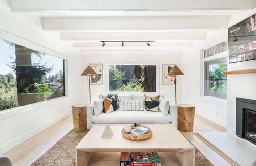Mill Valley House | Secluded Downtown Modern Lux Retreat in Redwoods