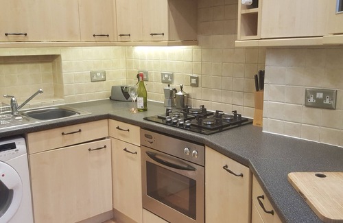 Crouch End Apartment | Secluded, garden flat in North London