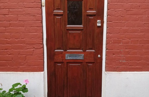 Crouch End Apartment | Secluded, garden flat in North London