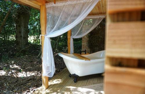 Petrockstowe House | Secluded Hand Crafted Log Cabin