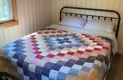 Ossipee Cabin | Secluded lake property next to the best mountain biking trails in Minnesota