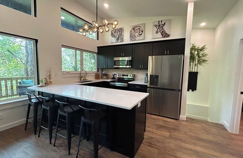 Sylvan Shores House | Secluded Lakefront! 4BR, Paradise Pad @ Beaver Lake, Sleeps 14
