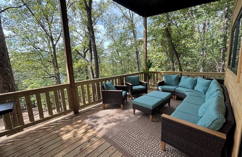 Sylvan Shores House | Secluded Lakefront! 4BR, Paradise Pad @ Beaver Lake, Sleeps 14