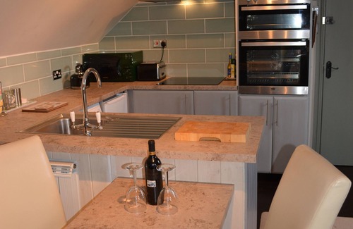 Billingsley Apartment | Secluded Loft Studio in an area of natural beauty.