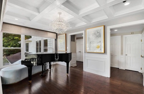 Town of New Castle House | Secluded Luxury Home – Peaceful, Comfortable, and Fully Private.