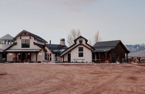 North Snyderville Basin House | Secluded Luxury Ranch Estate on Scenic & Tranquil Acreage