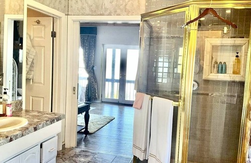 Calabasas Resort | Secluded Mountain Top Mega Mansion - Mountain & Ocean Views