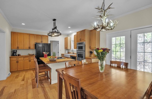 Lenoir House | Secluded Nature Lovers Paradise close to Blowing Rock, Boone & Blue Ridge Pkwy