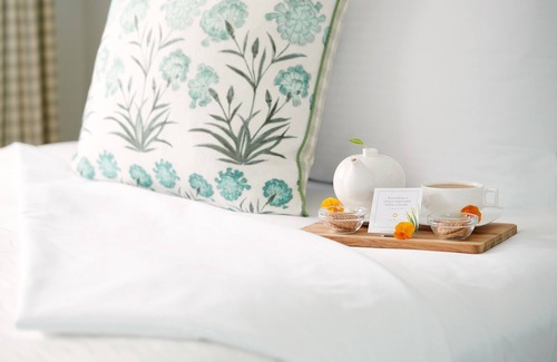 Austin Hotel | Secluded Pampering at a Lakeside Lodge with Award-Winning Spa Treatments