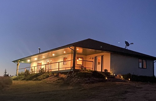 Alberta House | Secluded Peaceful Guesthouse ~ Spectacular Dark Sky